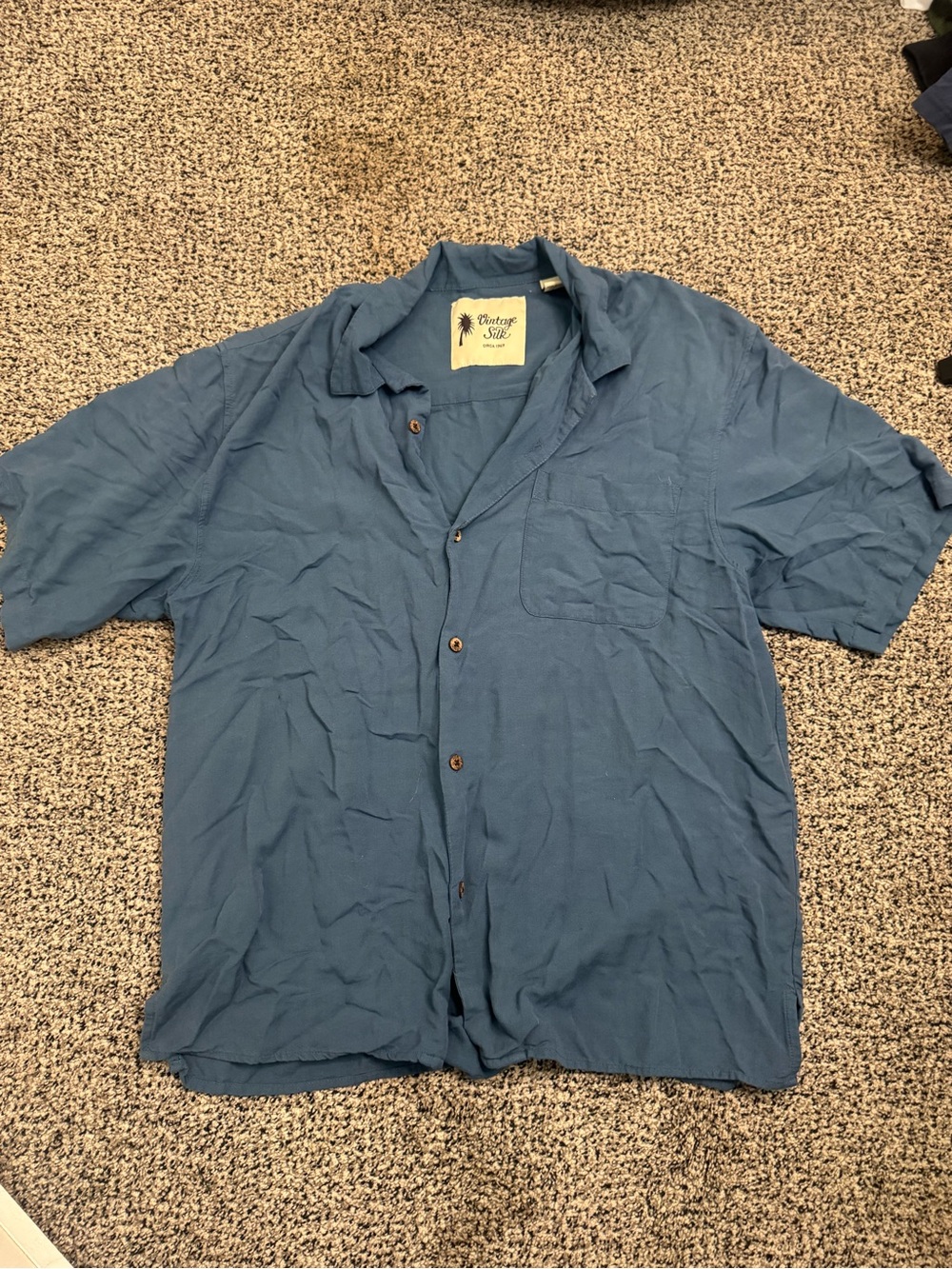 Vintage Silk Blue Men's Short Sleeve Button-Down Shirt